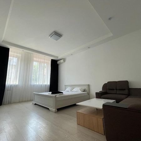 Vip Apartment Karl Marks Avenue Kryvyi Rih Exterior photo
